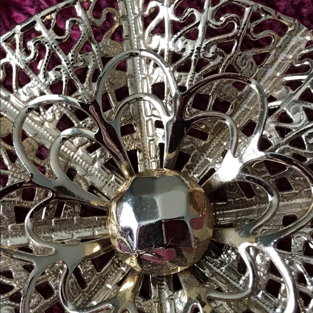 Retro EMJ EMMONS Lattice Flower Brooch Lapel Pin